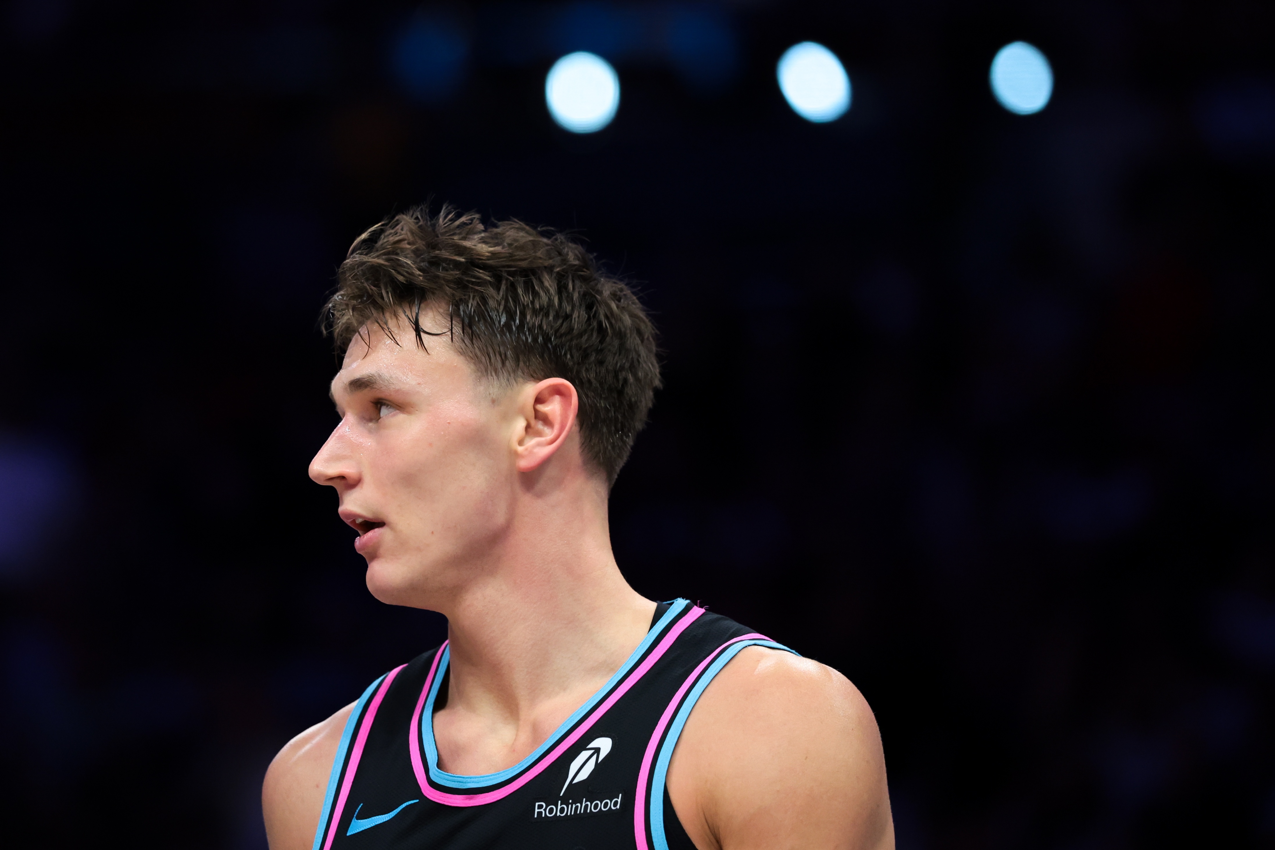 世俱杯夺冠赔率-斯波：拉松一直在成长 攻防两端带来了冲击力他的能量很有感染力