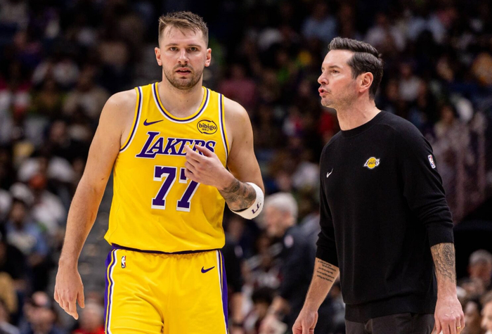 世俱杯赔率-湖人五战四败冤吗？黄蜂三分不得不防，单靠“东詹”是不够的！|东契奇|三分球|篮板球|湖人队表现|夏洛特黄蜂队_新浪体育_新浪新闻